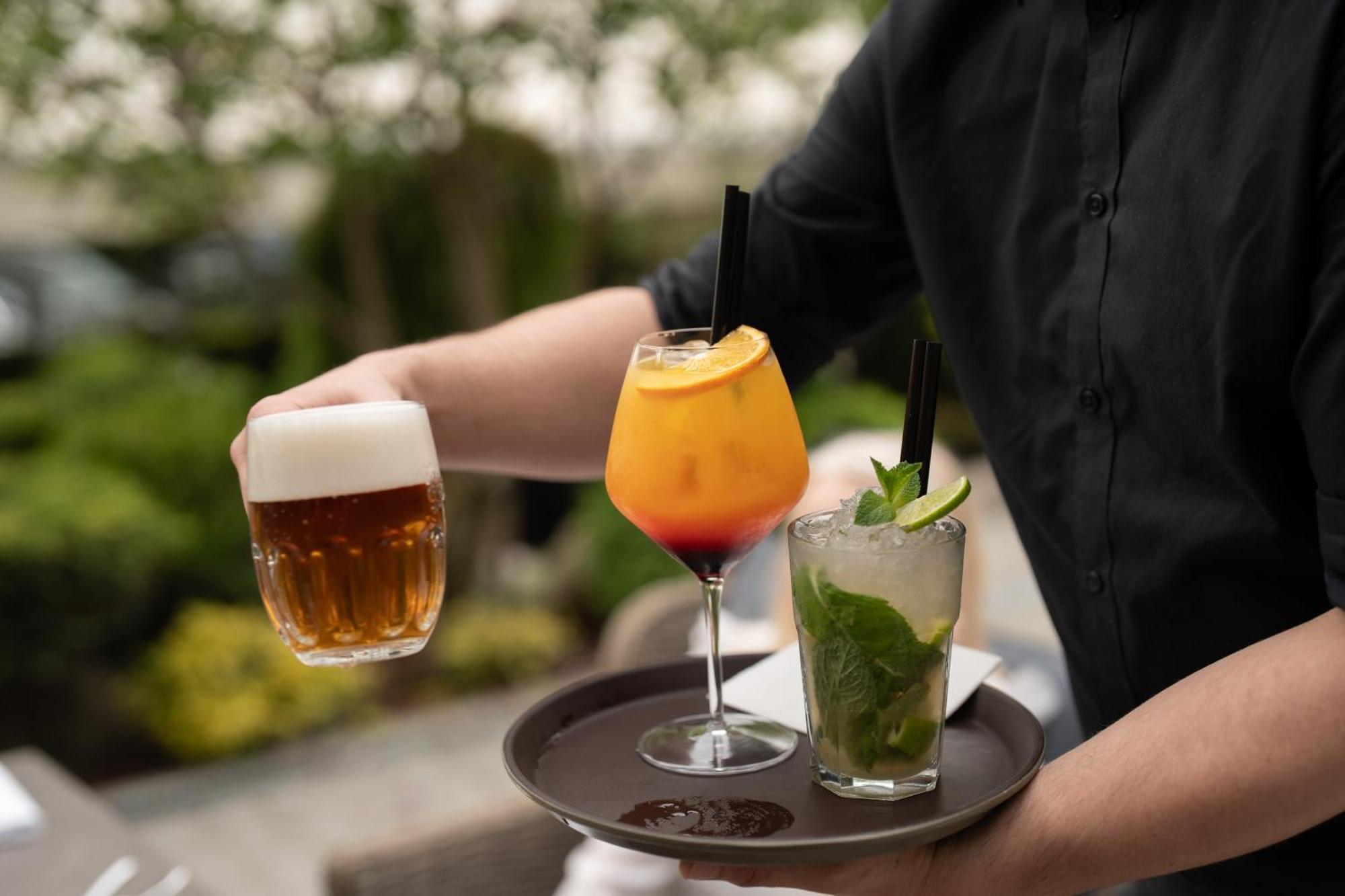 Penzion A Restaurace Bily Mlyn Liberec Kültér fotó